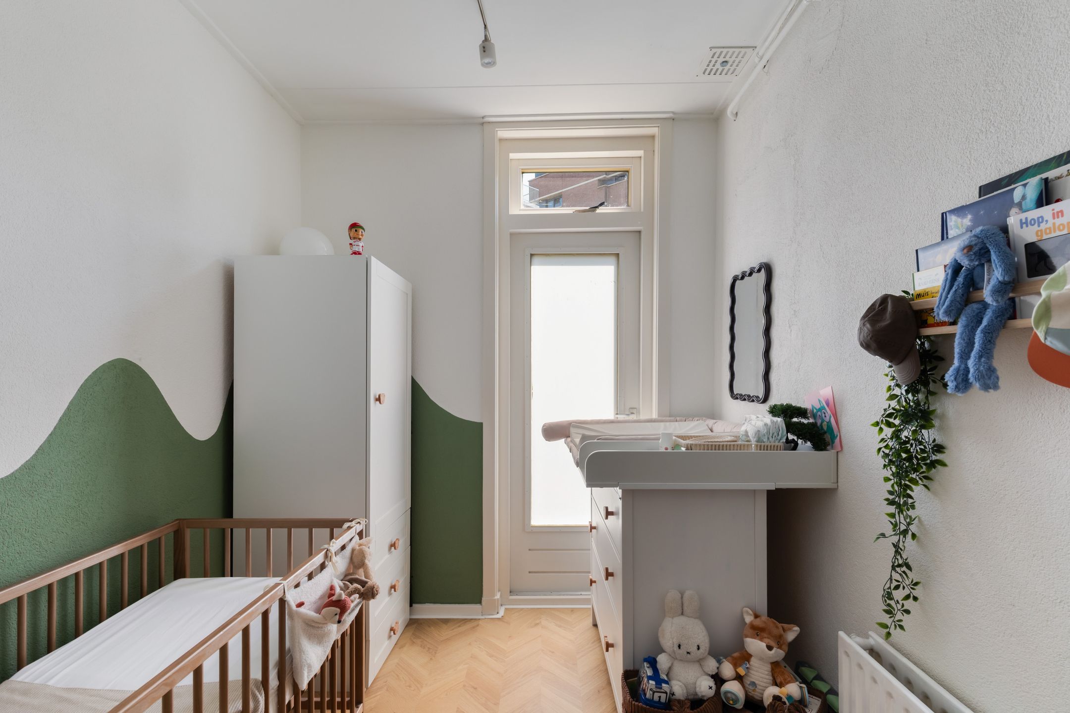 Photo 27 of Raamstraat 46