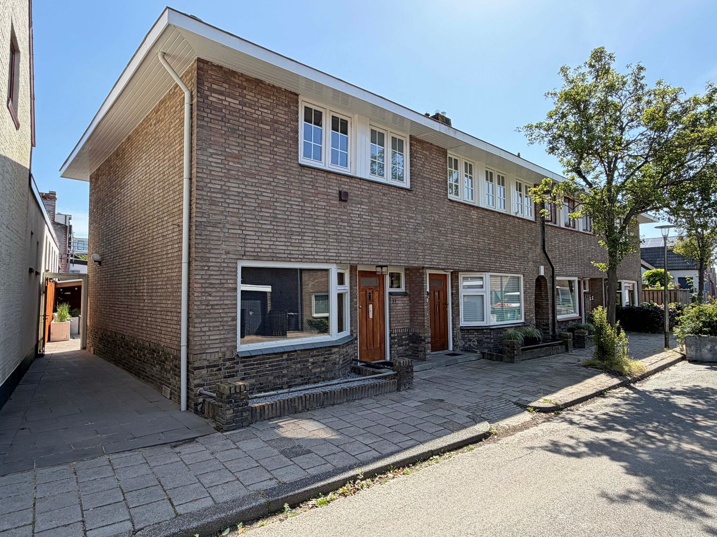 Foto 1 van Emmastraat 1
