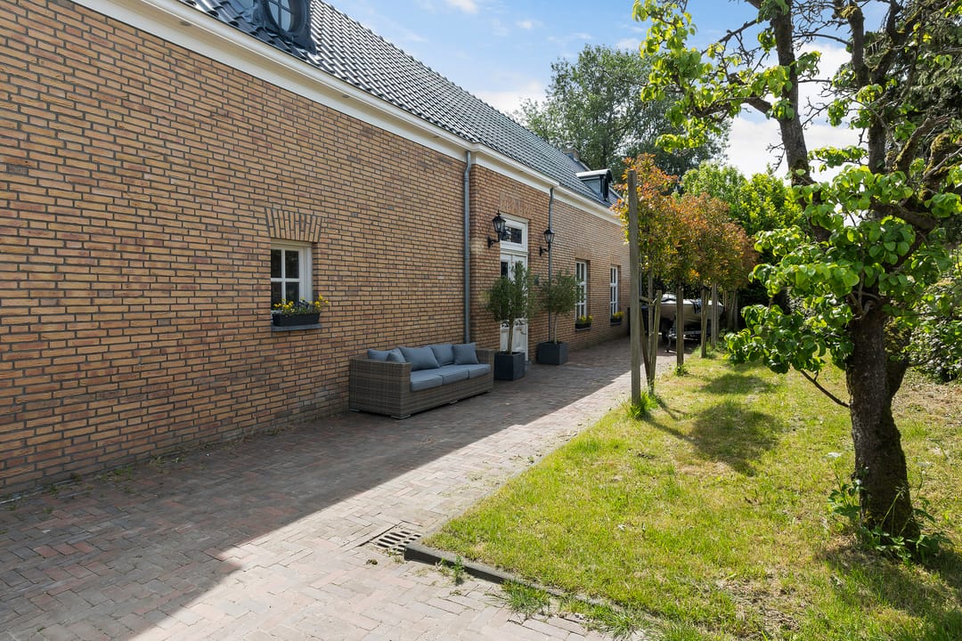 Photo 8 of Wieldrechtse Zeedijk 9