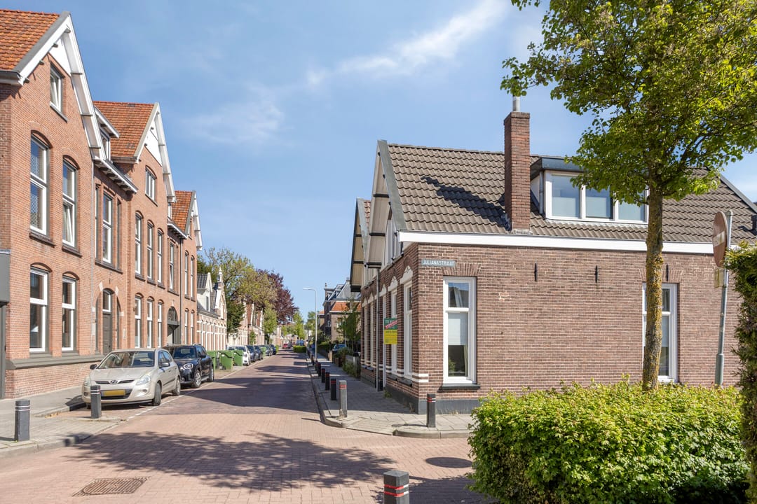 Photo 37 of Catharinastraat 46