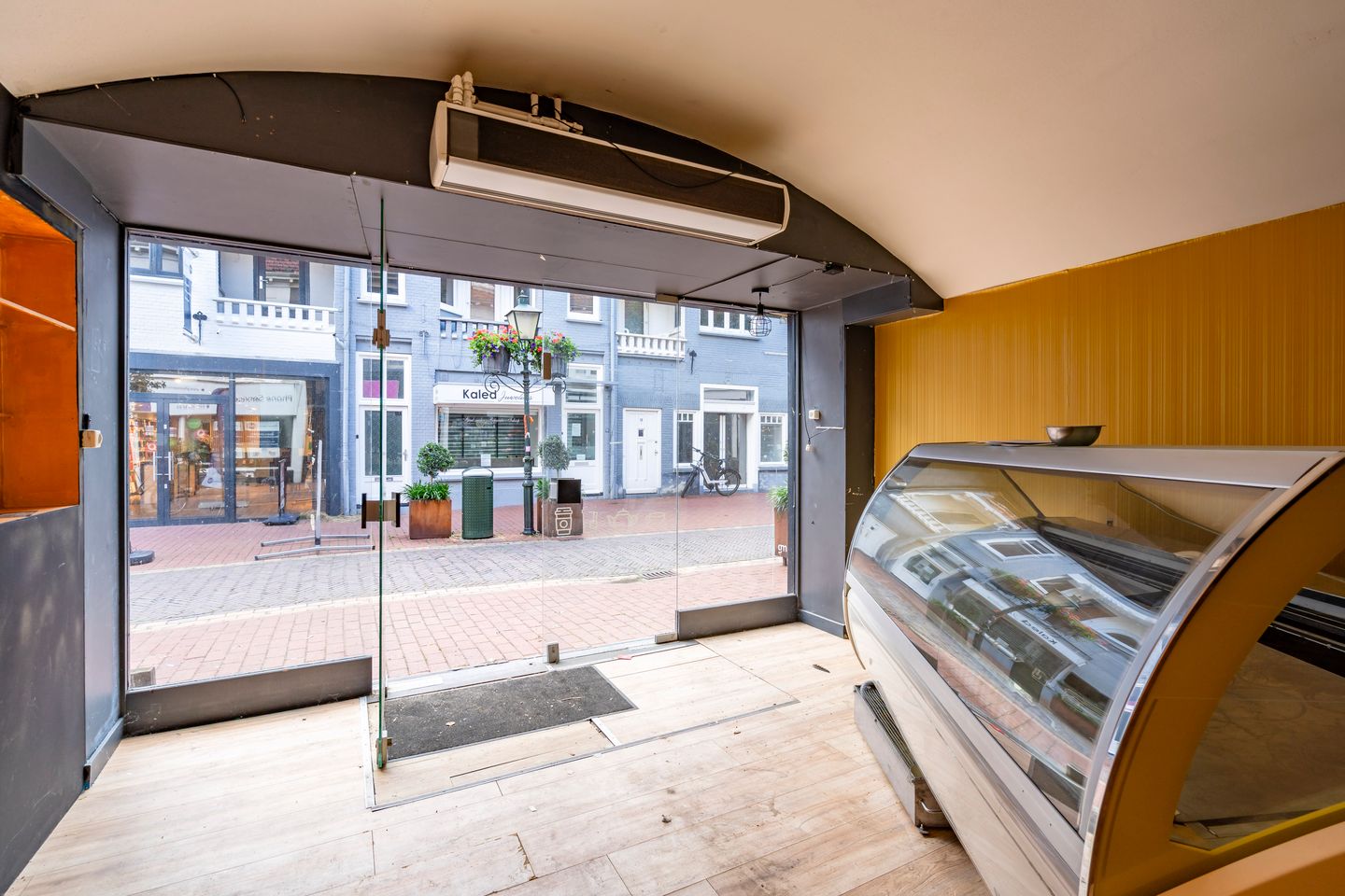 Bekijk foto 3 van Nassaustraat 9