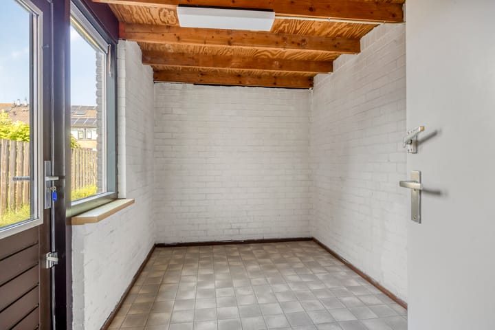 Tussenwoning te koop: De Touwbaan 9, Hendrik-Ido-Ambacht