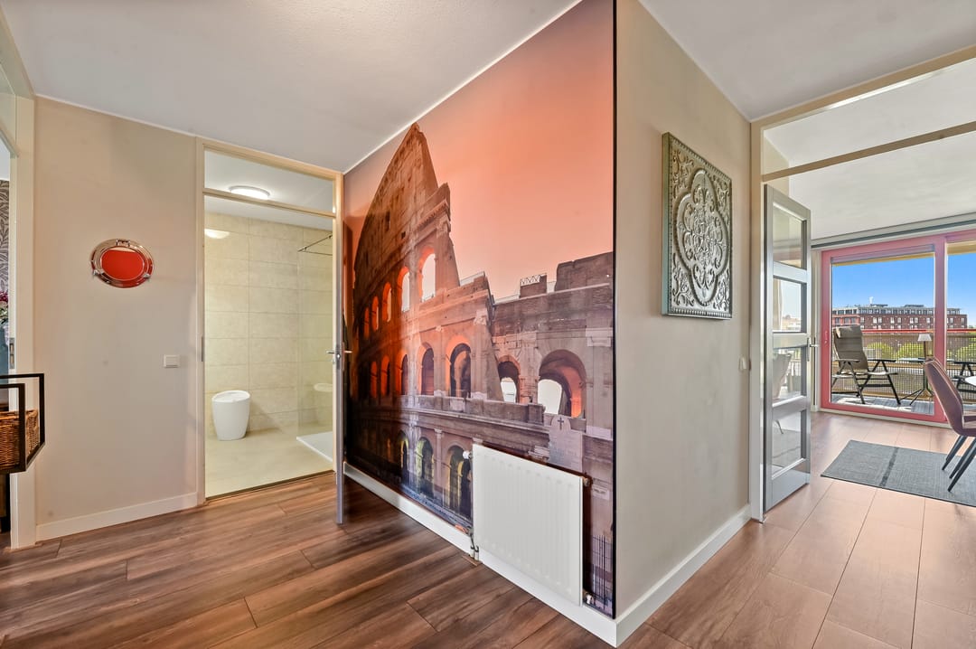 Photo 8 of Donker Curtiusstraat 206