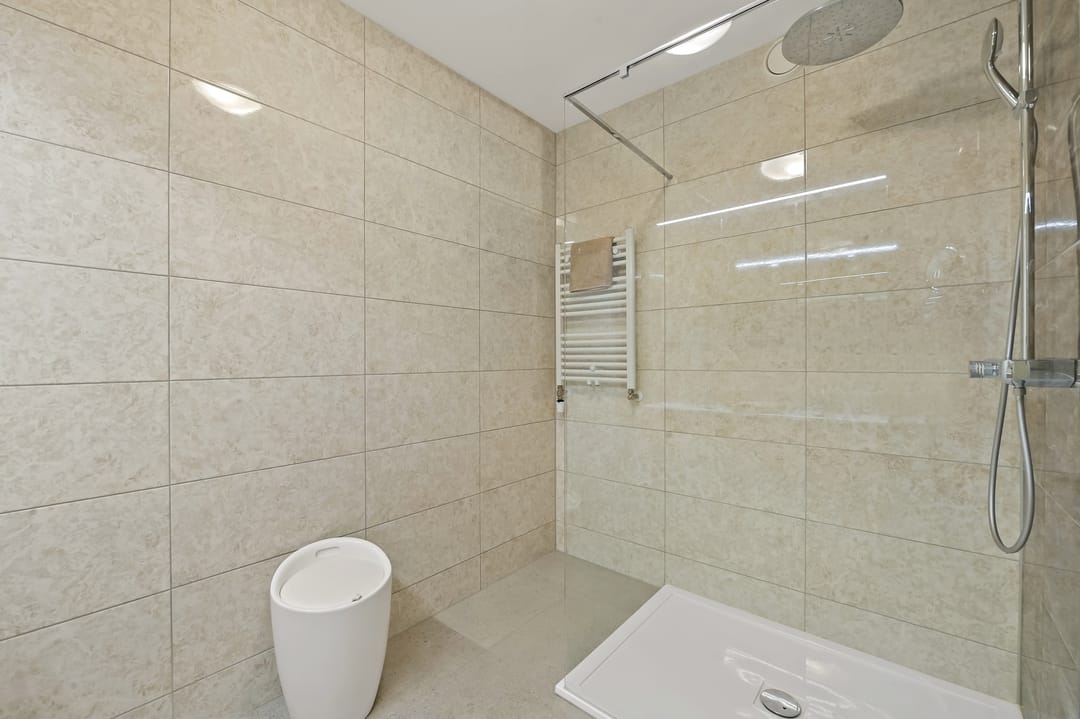 Photo 16 of Donker Curtiusstraat 206