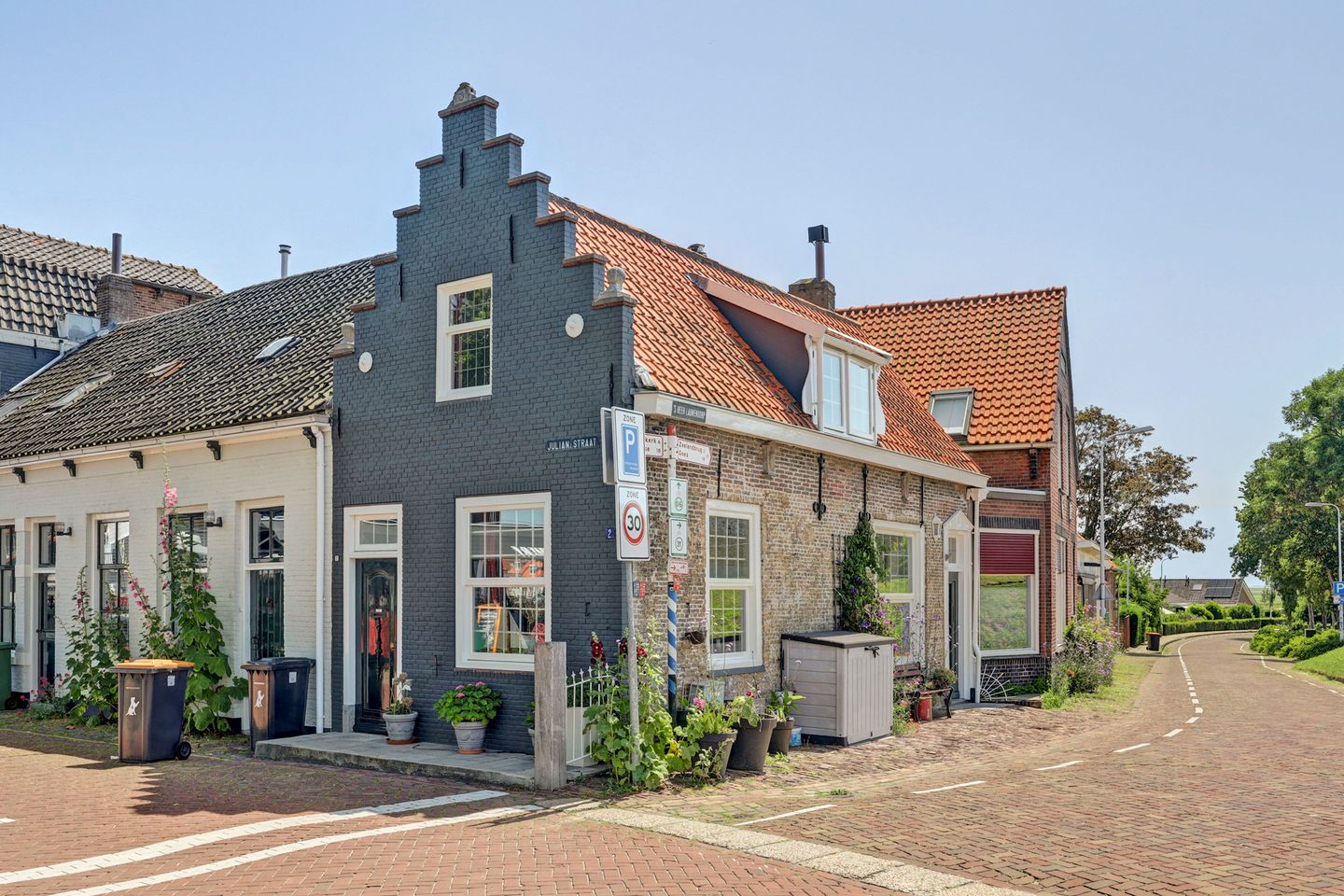 Foto 1 van 's Heer Lauwendorp 1