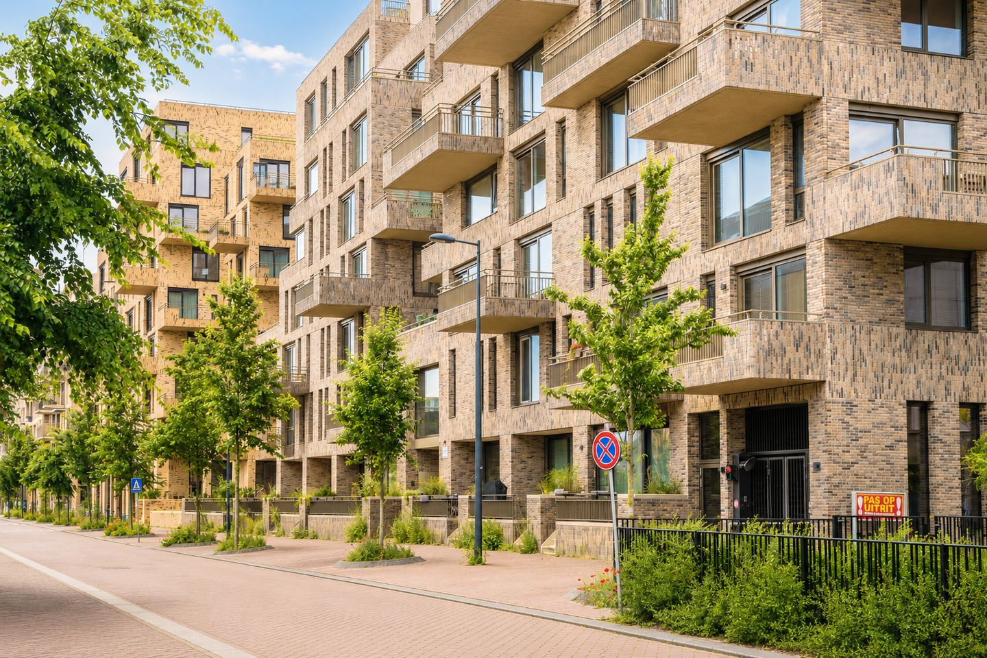 Photo 1 of Faas Wilkesstraat 327