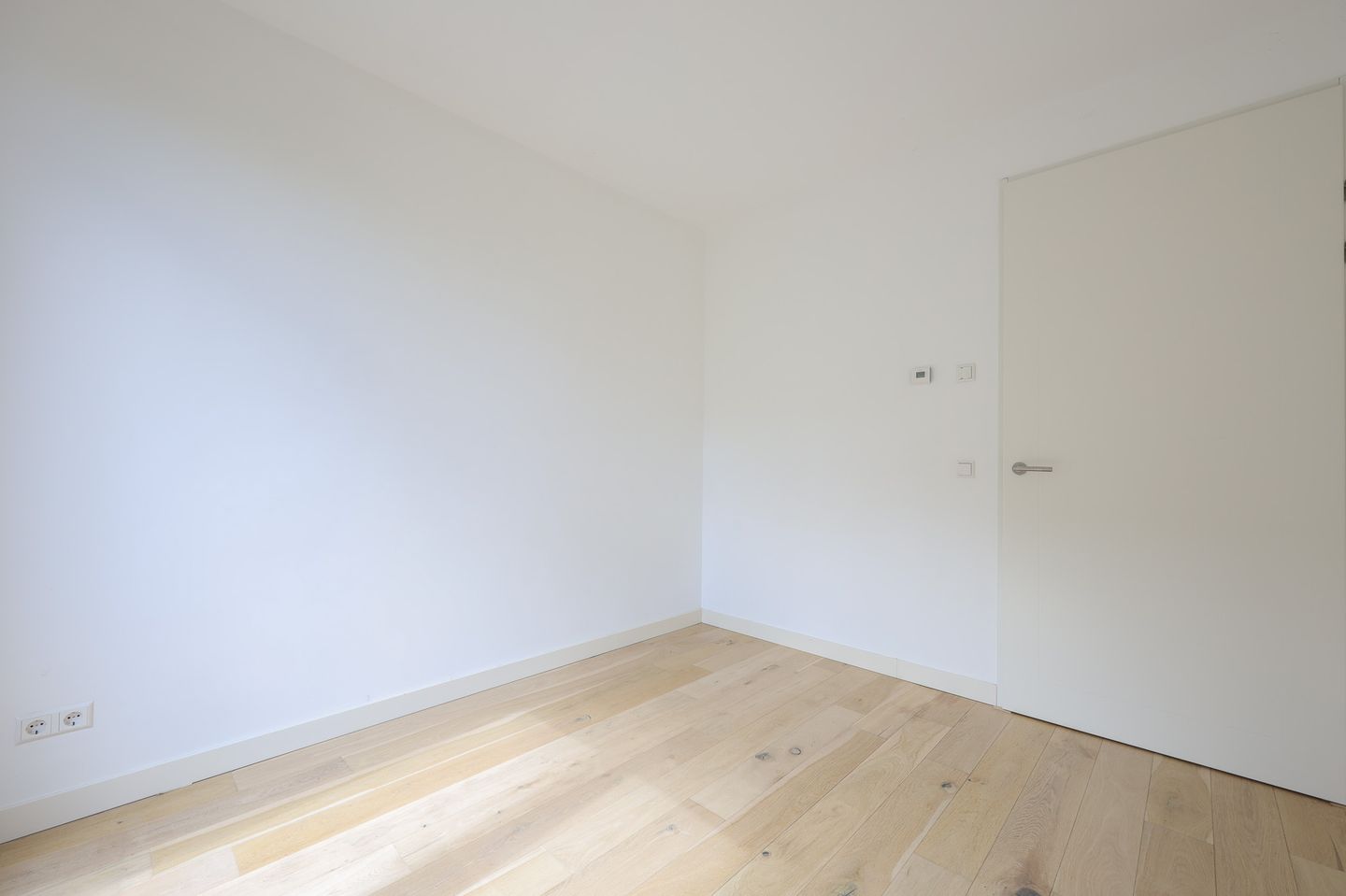 Photo 25 of Faas Wilkesstraat 327