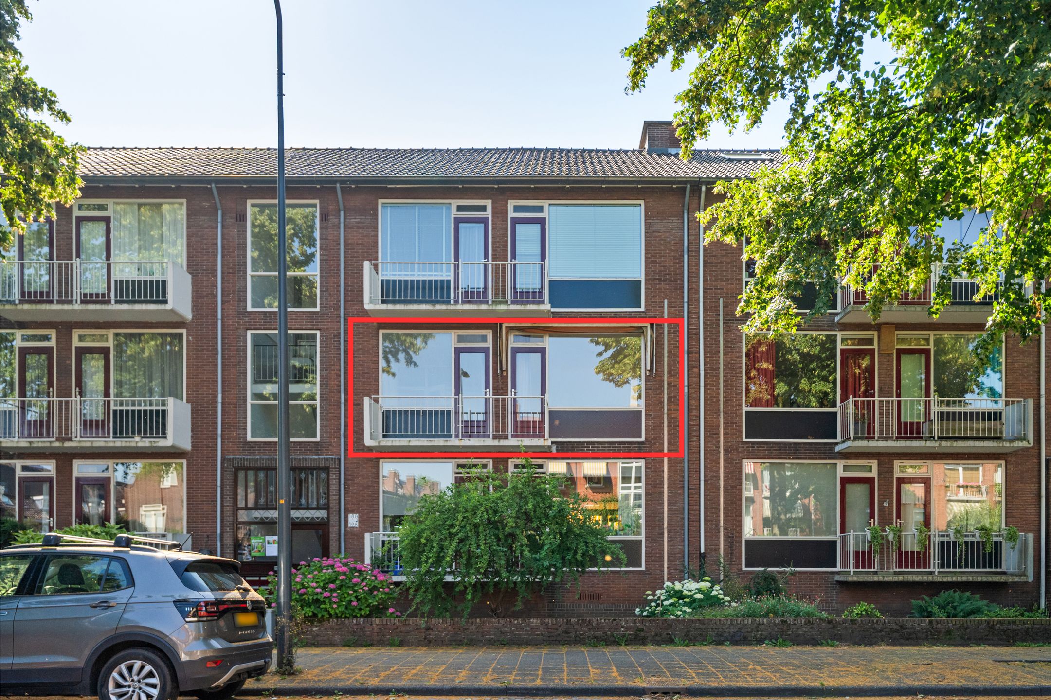 Photo 24 of Burggravenlaan 196