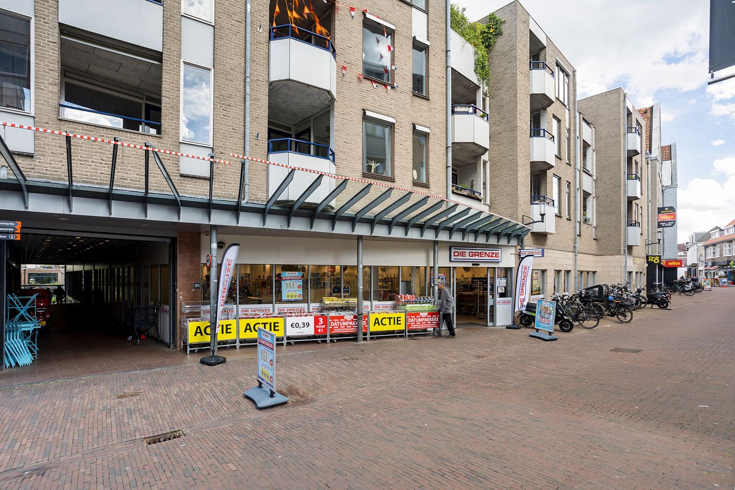 Photo 29 of Westsingel 15-E