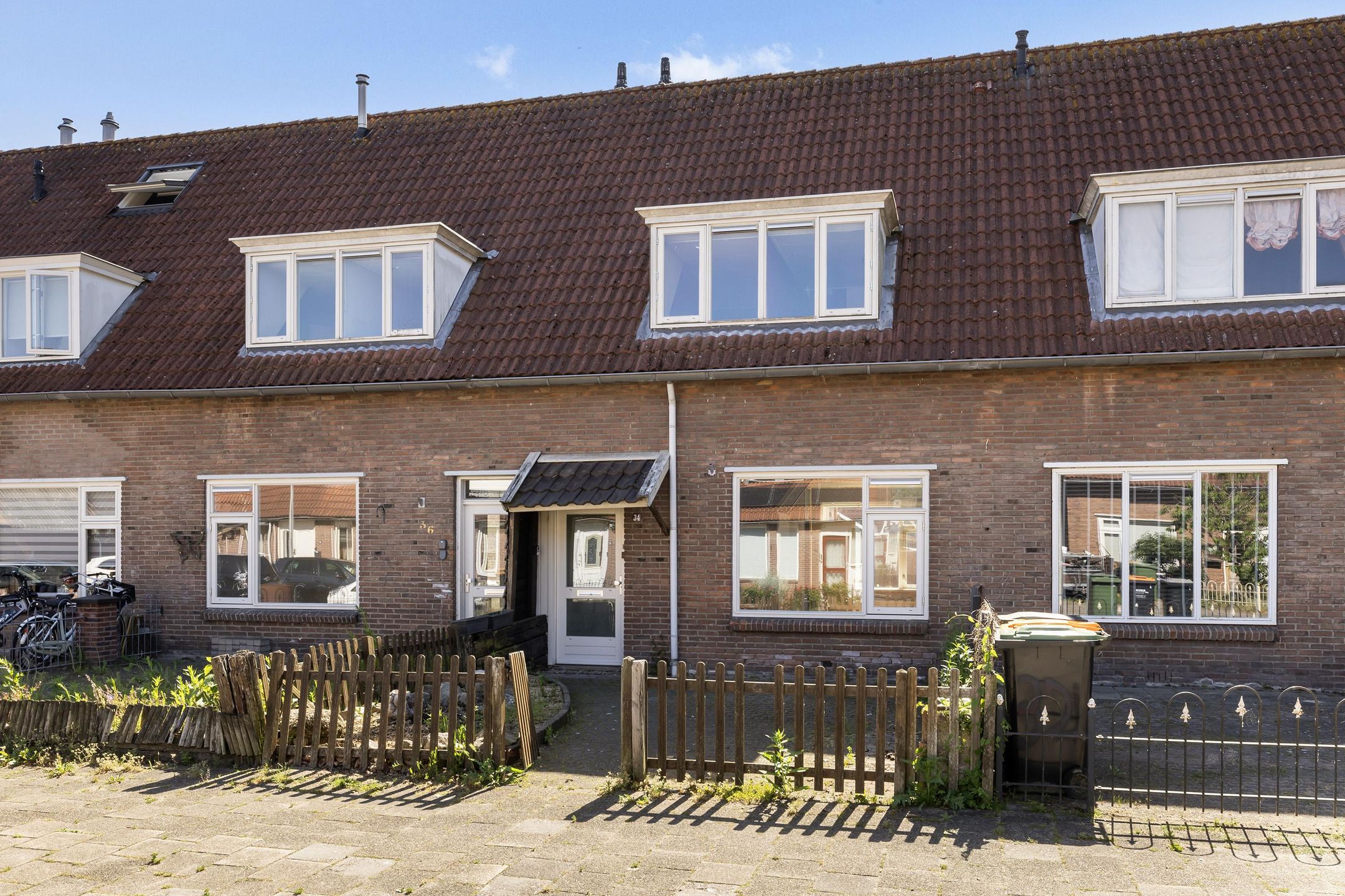 J van der Veenstraat 34 