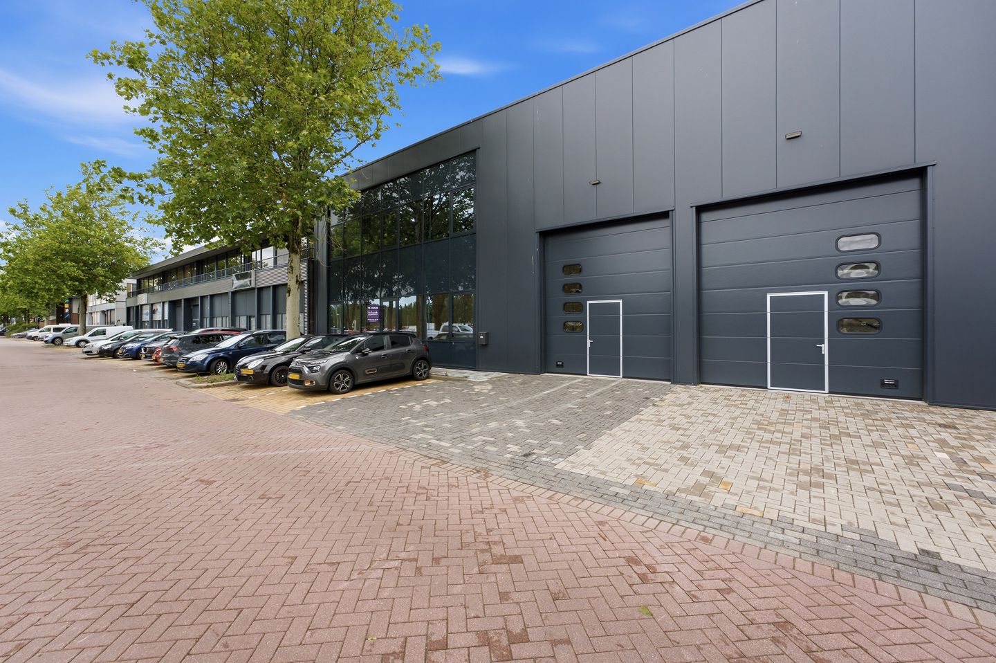 Bekijk foto 1 van Fokkerstraat 549