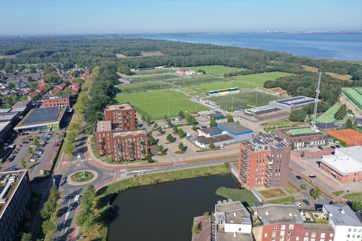 Appartement te koop: Bestevaer 39, Huizen