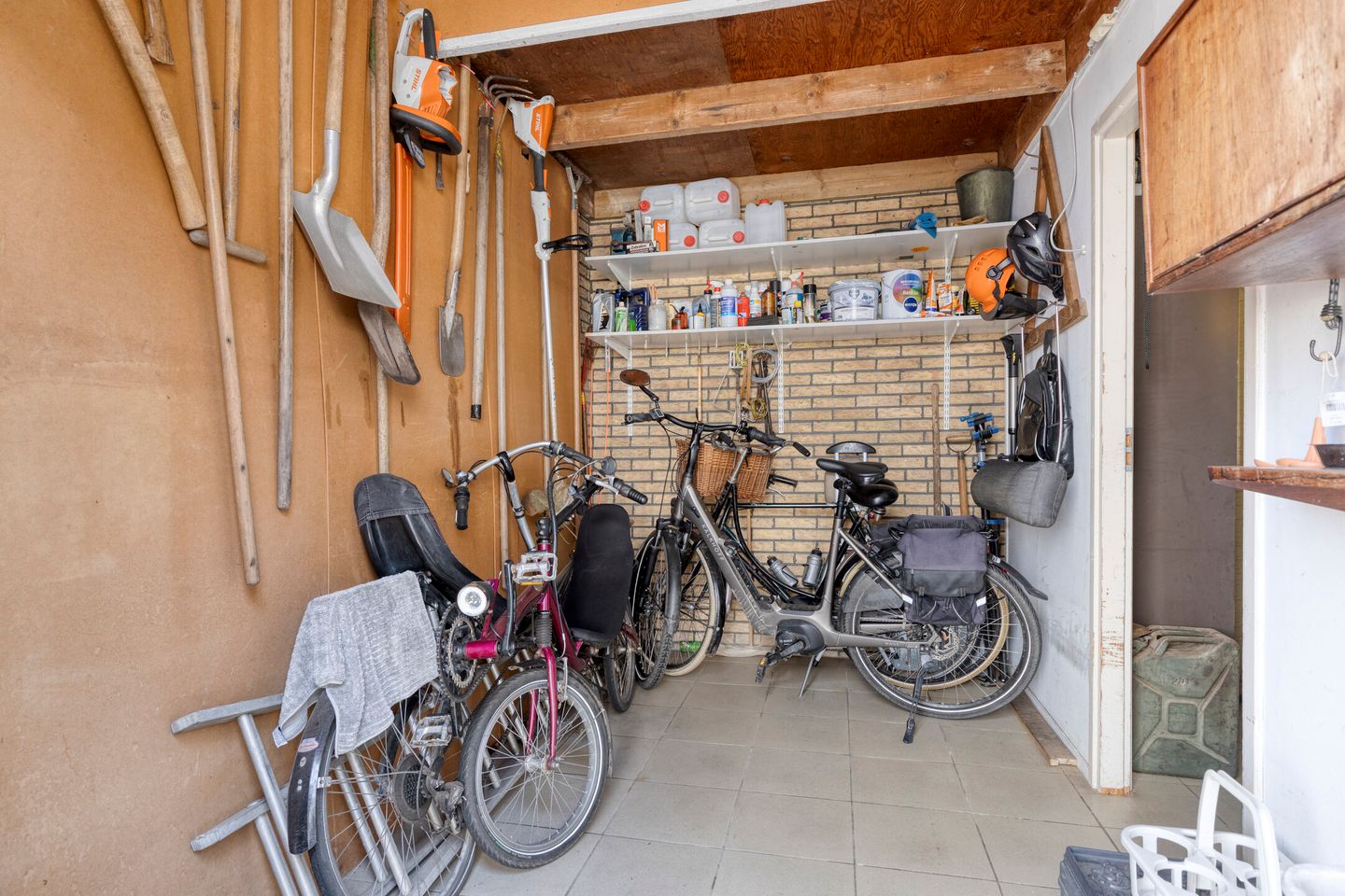 Photo 55 of Zwinstraat 2