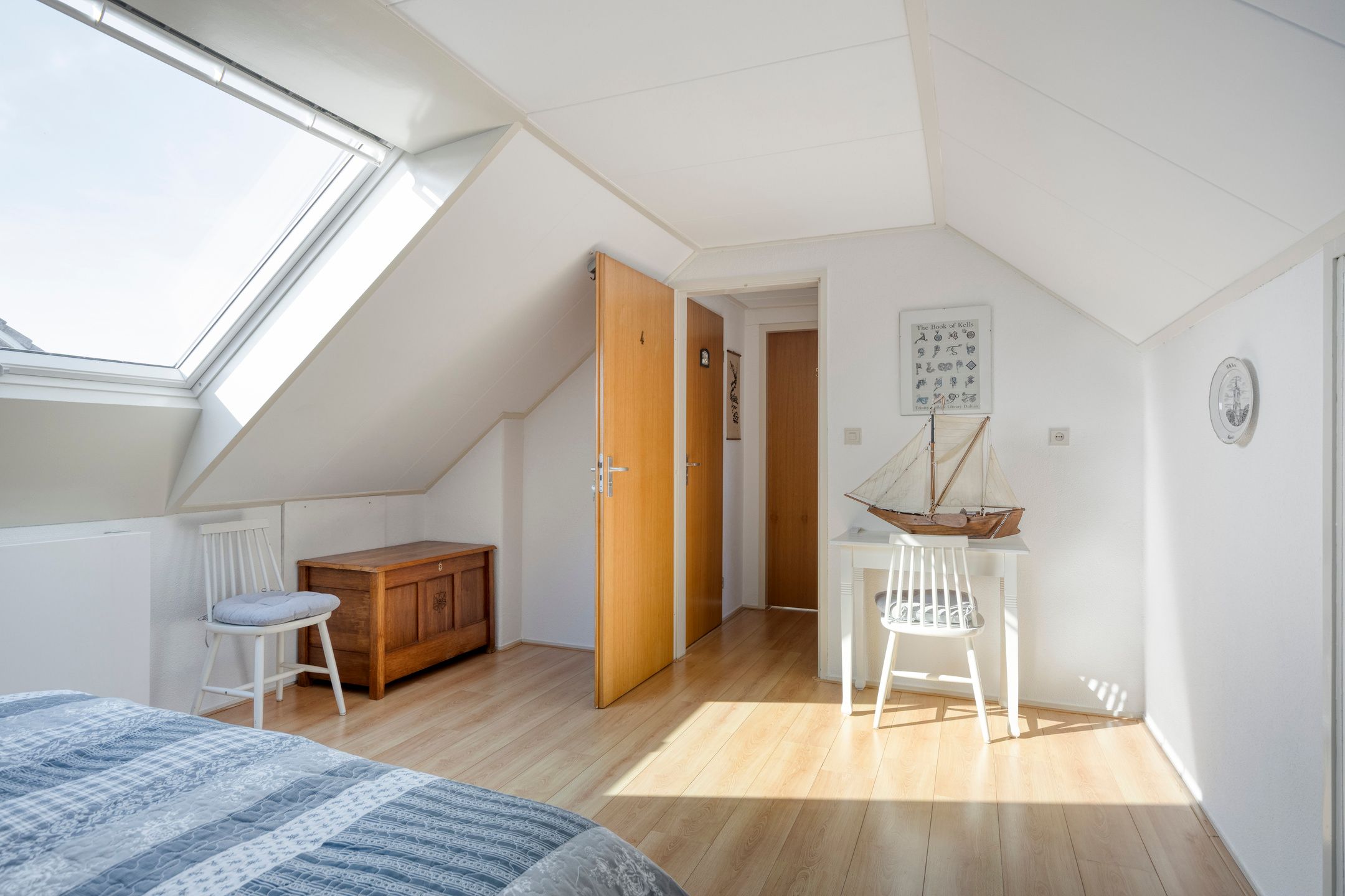 Photo 42 of Zwinstraat 2