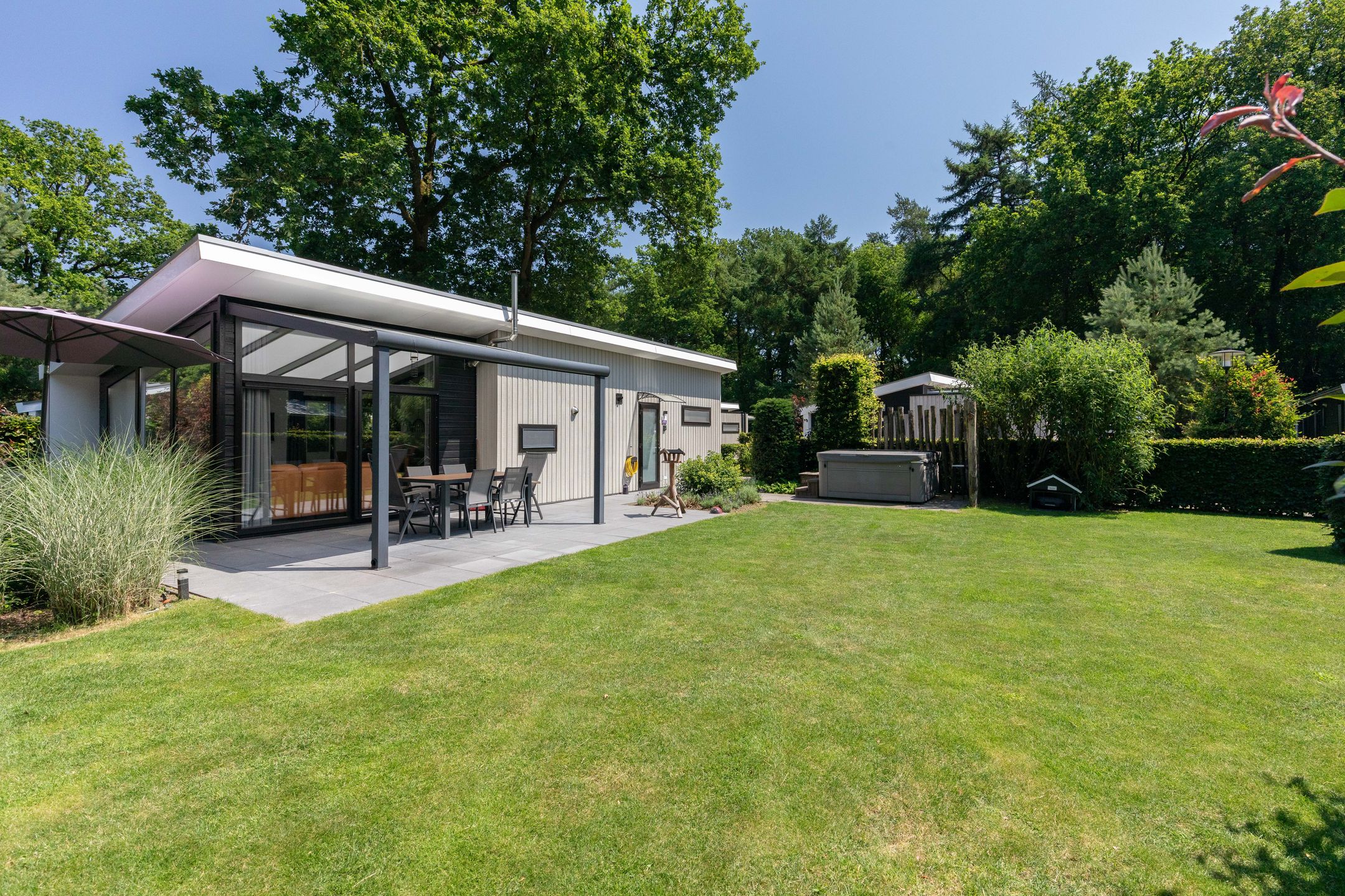 2-bedroom freehold villa in Wekerom — photo 2 of 5