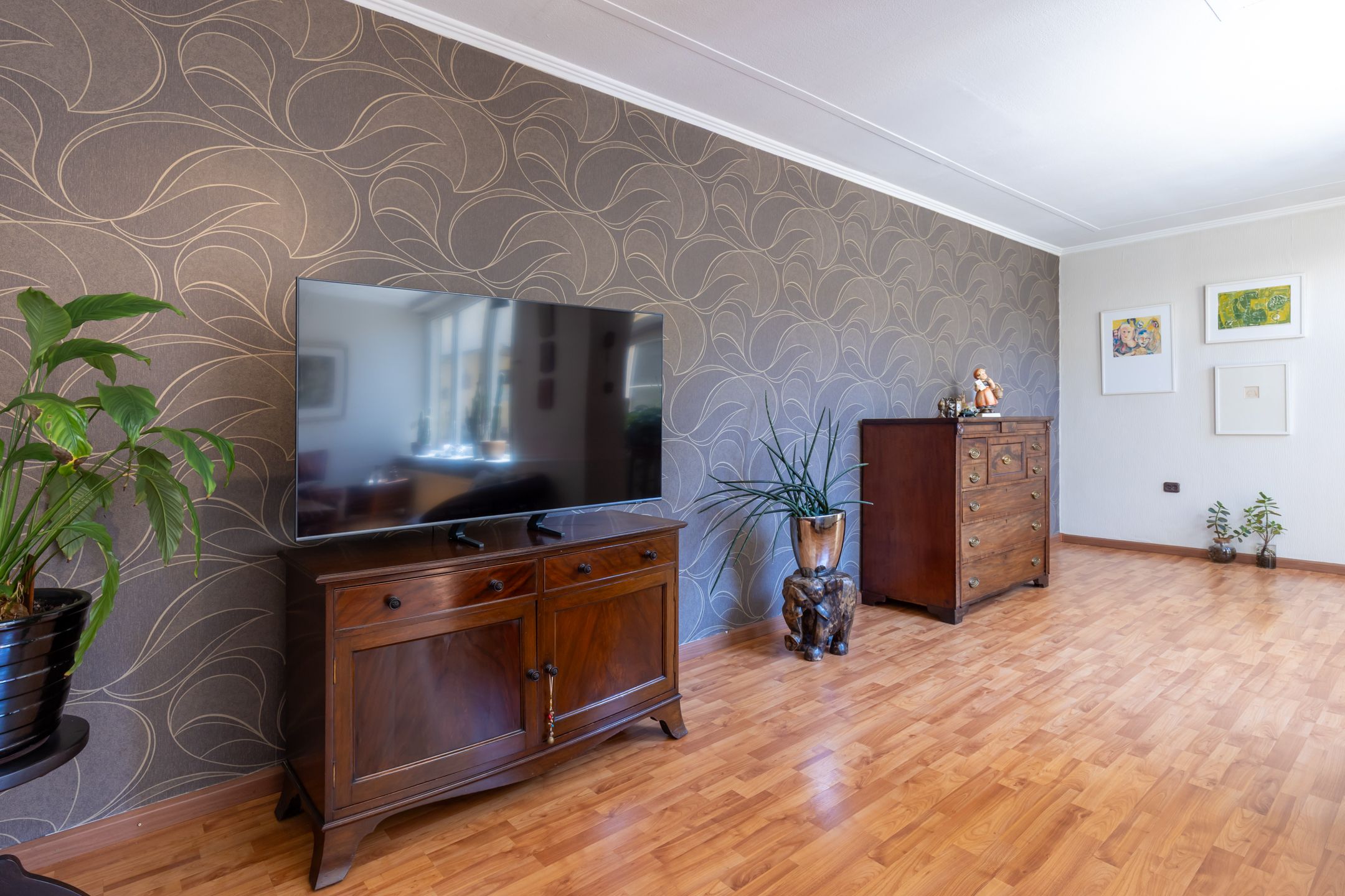 Photo 21 of Montfortstraat 33