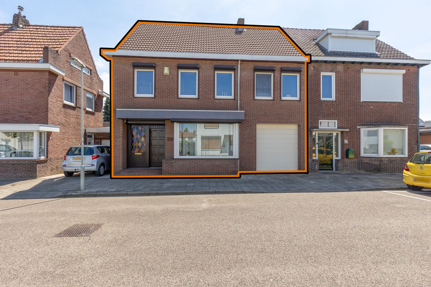 Photo 5 of Montfortstraat 33