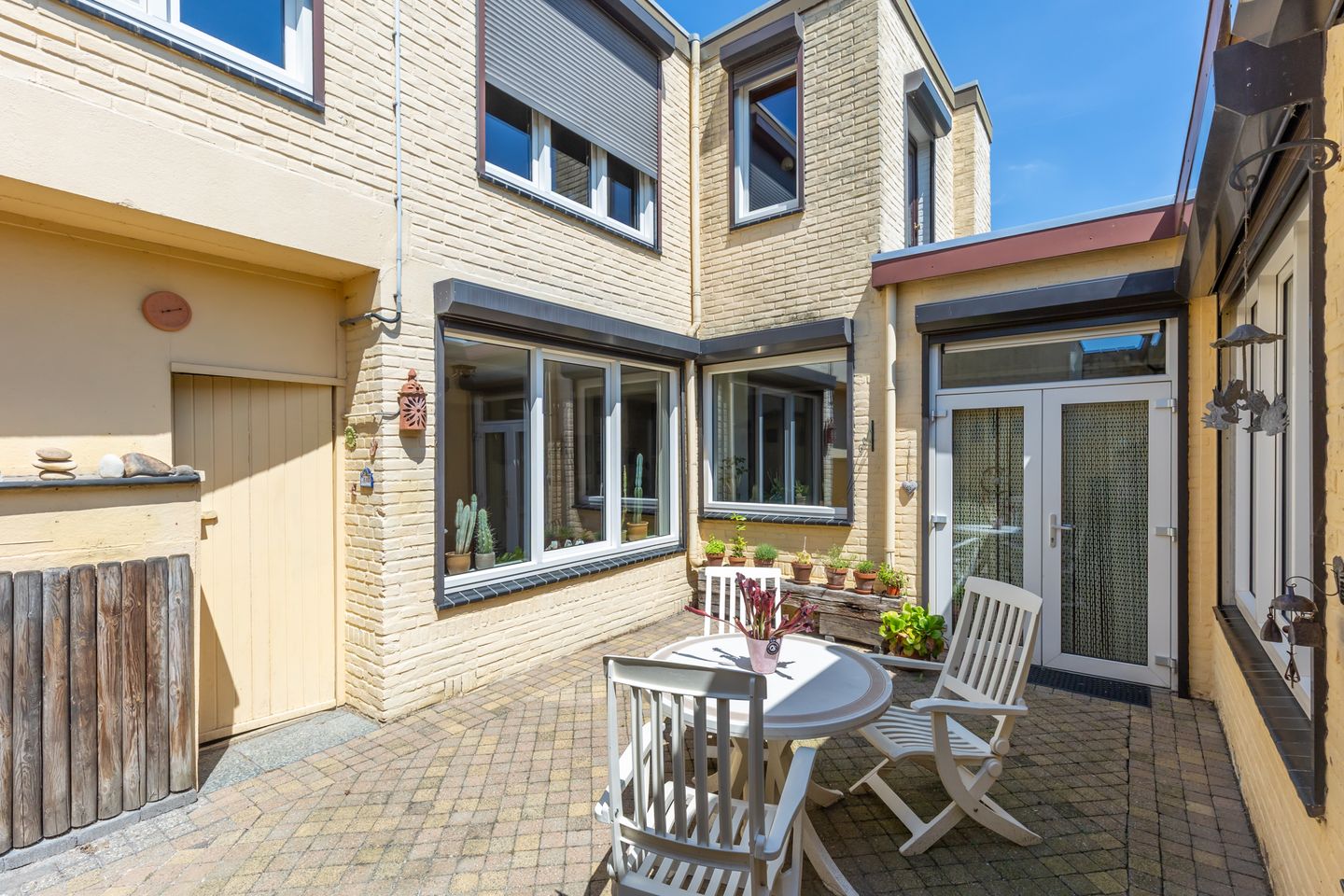 Photo 29 of Montfortstraat 33