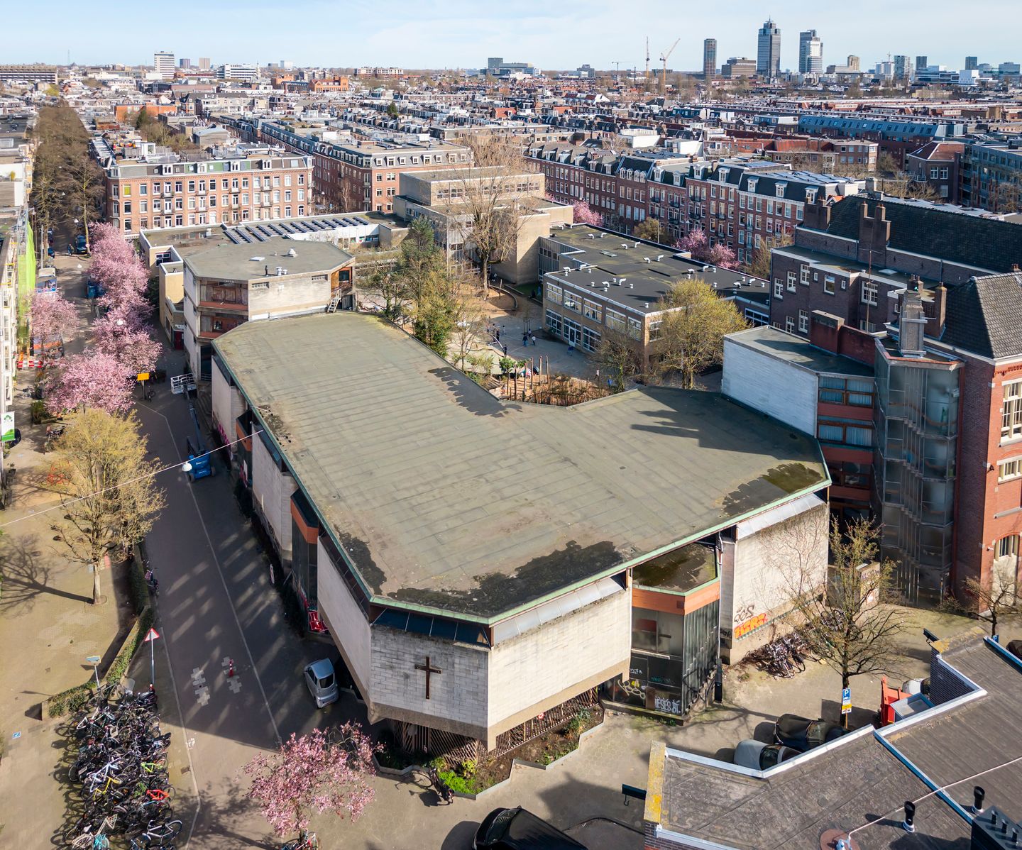Bekijk foto 2 van Van Ostadestraat 268-270