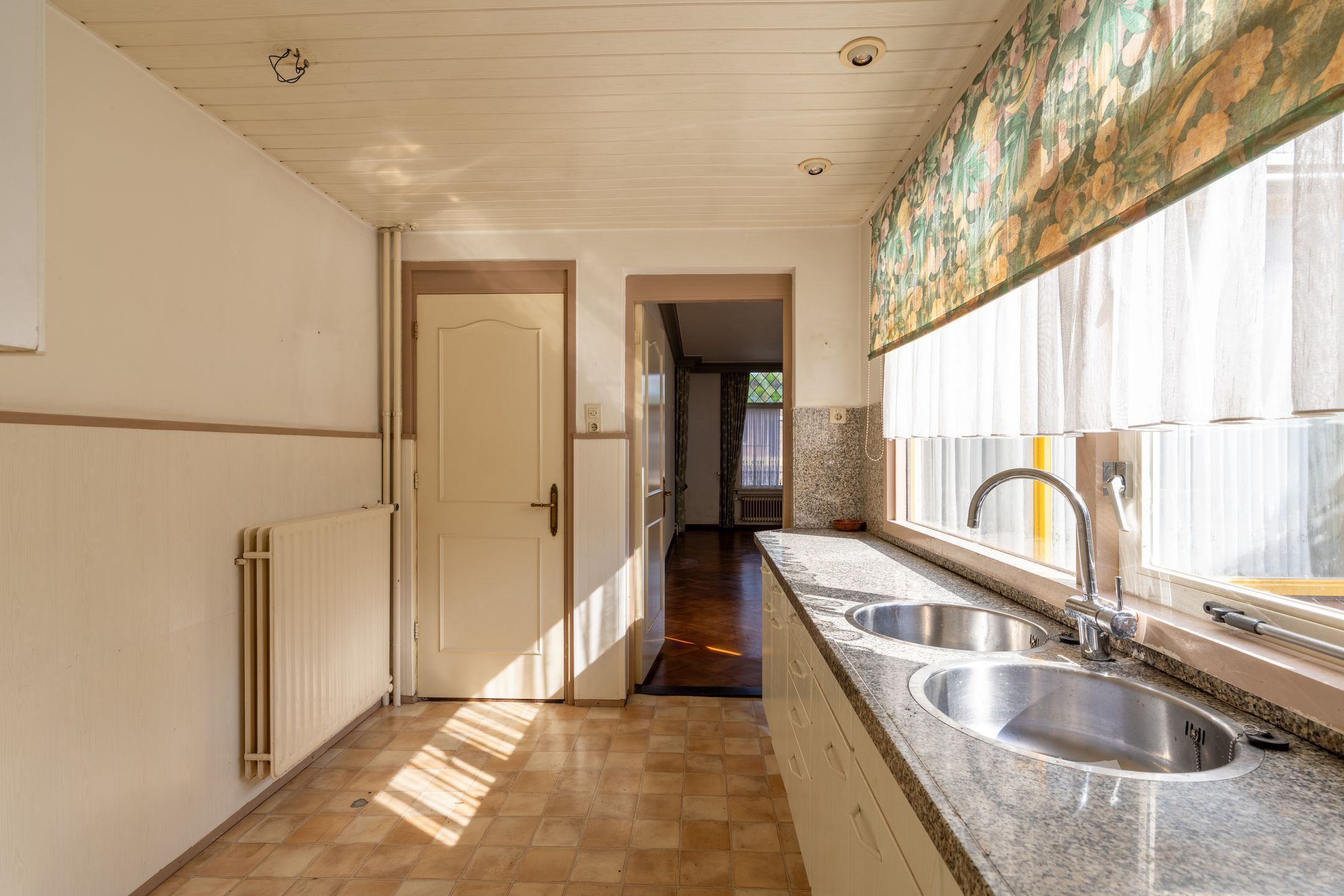 Photo 6 of Baroniestraat 49