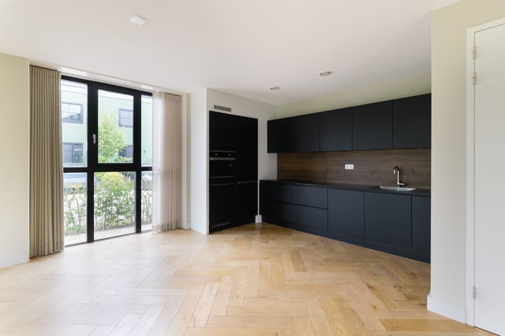 Vrijstaande woning te koop: Grote Lijster 11, Muiden
