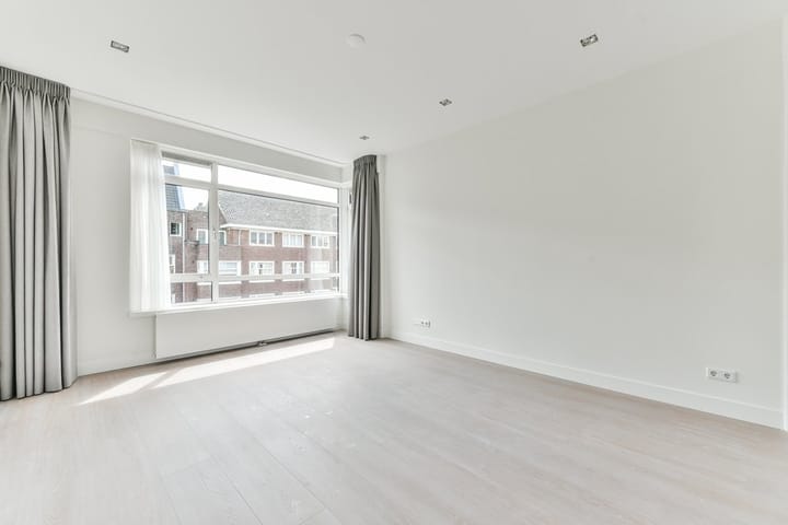 Foto 4 van Courbetstraat 36-3