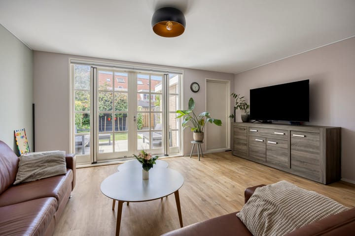 Tussenwoning te koop: Kouter 7, Poortugaal