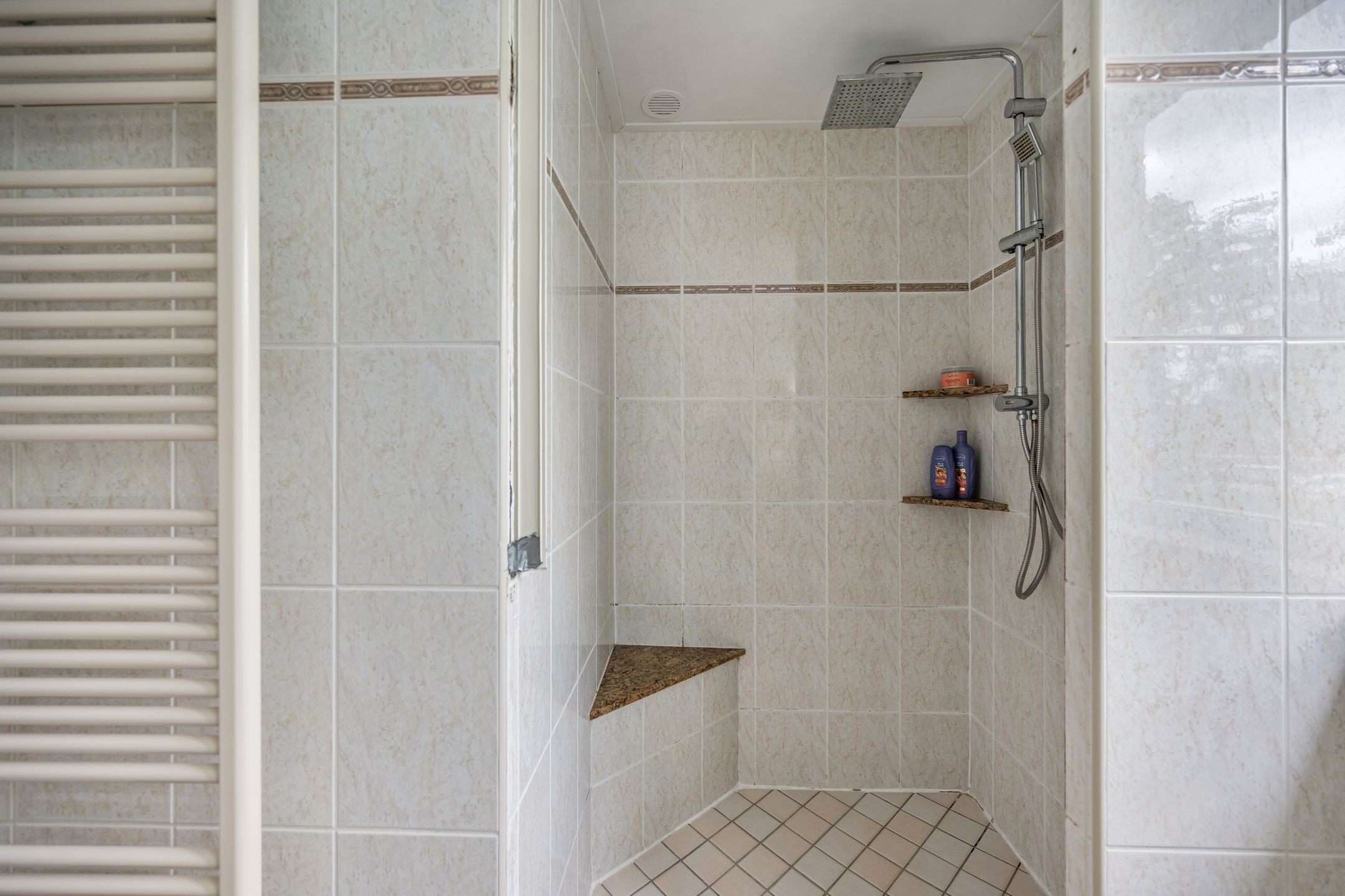 Foto 21 van De Streep 44