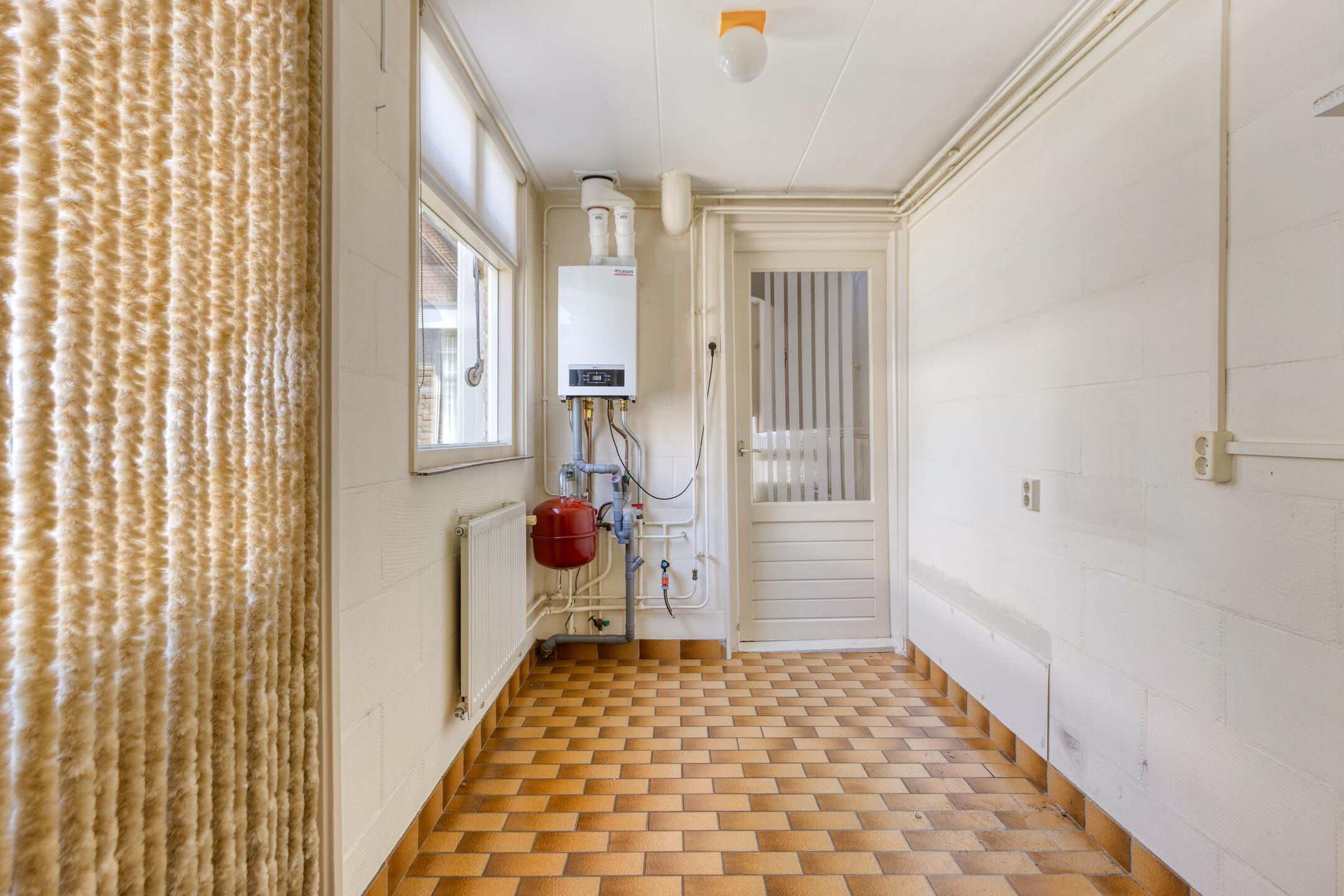 Photo 12 of Parallelstraat 28