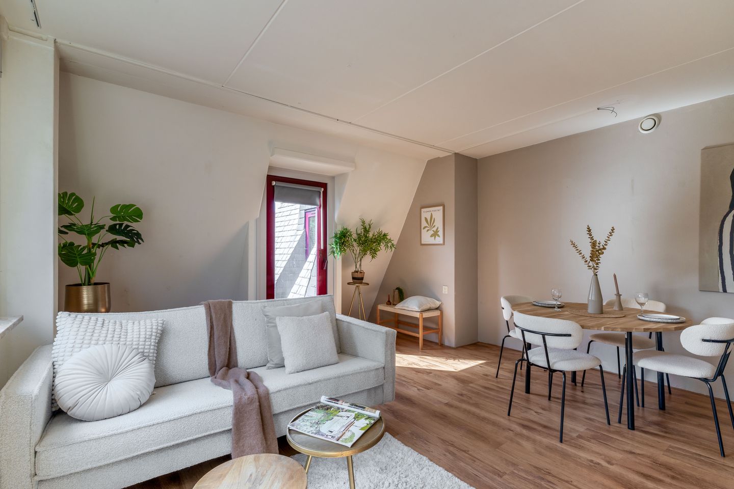 Photo 19 of Pastoor Castelijnsstraat 16-N