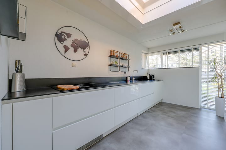 Tussenwoning te koop: Elandstraat 4, Almere