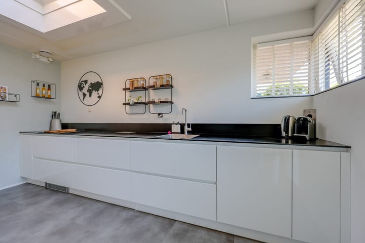 Tussenwoning te koop: Elandstraat 4, Almere