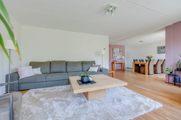 Tussenwoning te koop: Elandstraat 4, Almere
