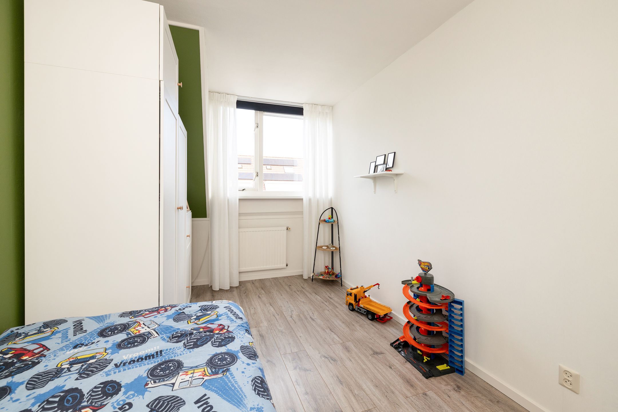 Photo 39 of Esdoornstraat 49
