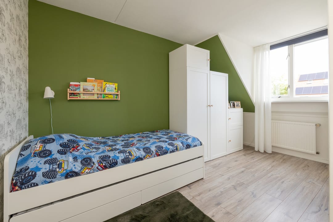Photo 38 of Esdoornstraat 49