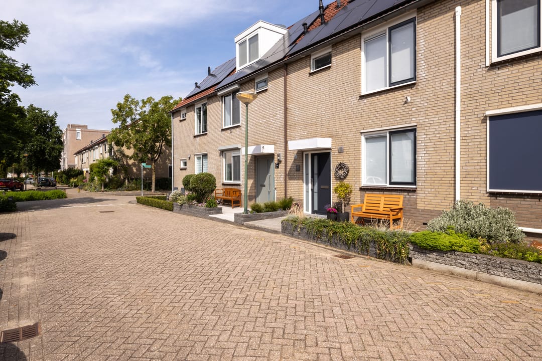 Photo 11 of Esdoornstraat 49
