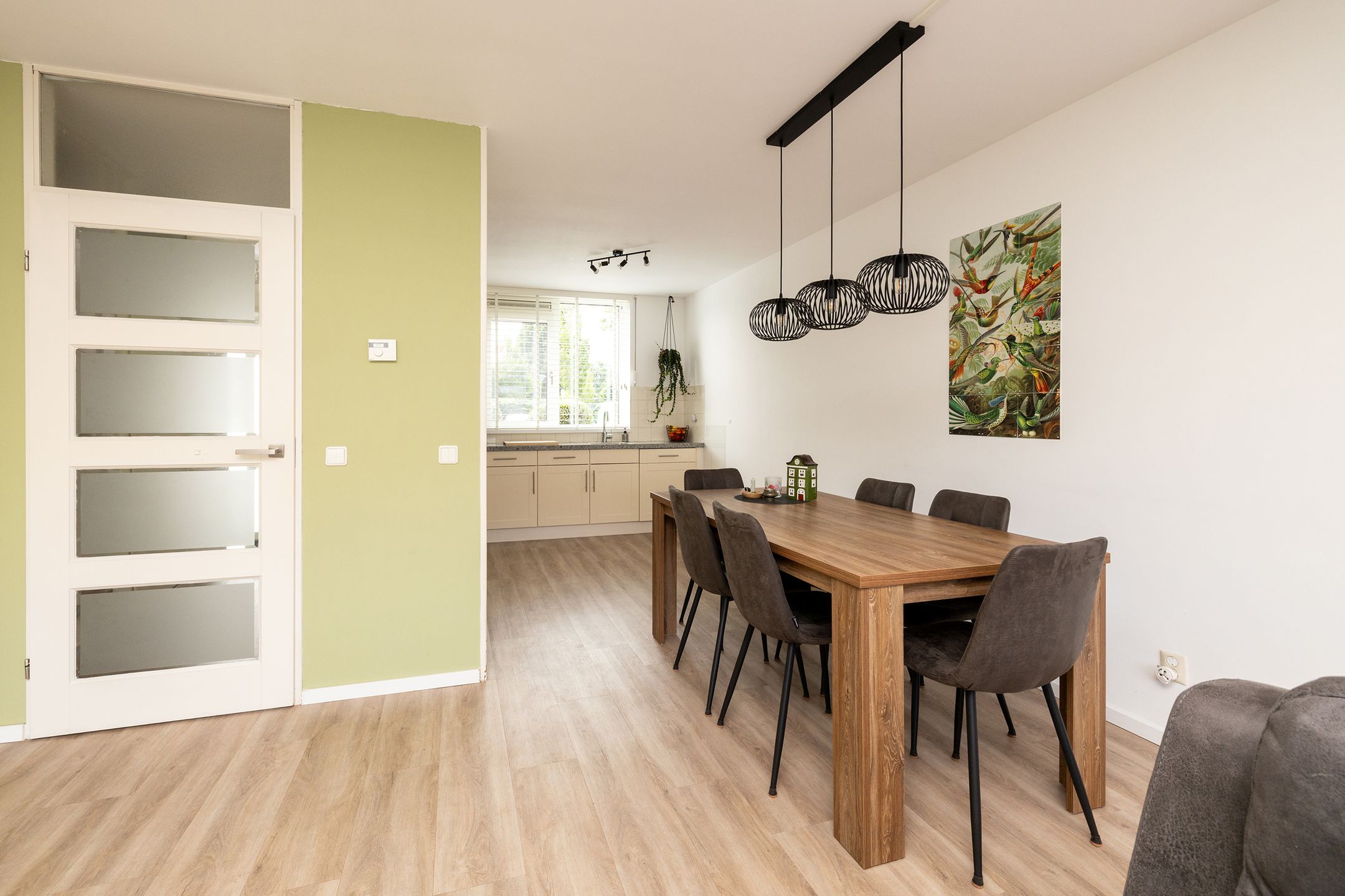 Photo 21 of Esdoornstraat 49