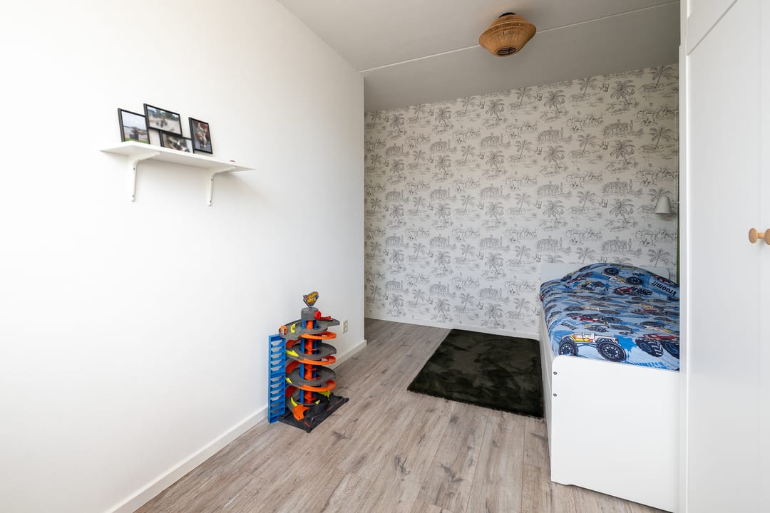Photo 41 of Esdoornstraat 49