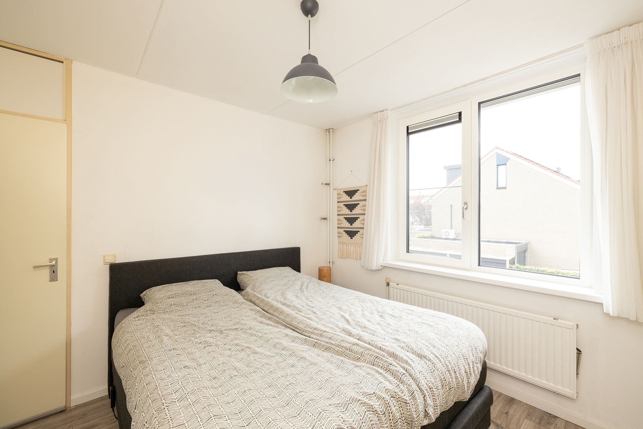 Photo 30 of Esdoornstraat 49