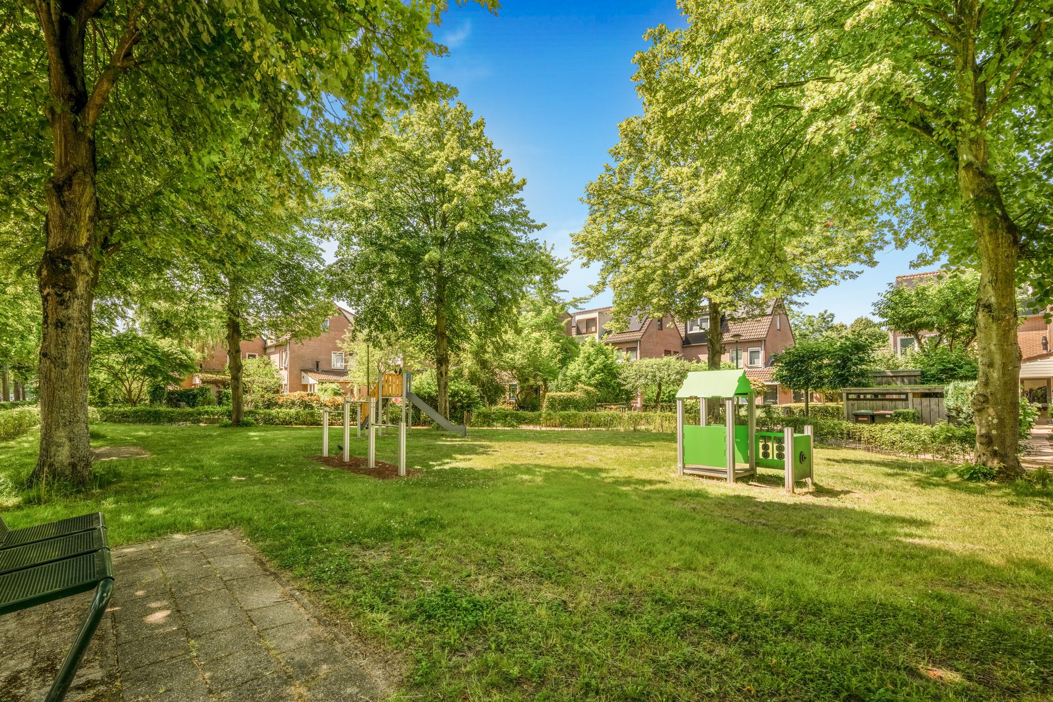 Foto 42 van Goudenregenlaan 45