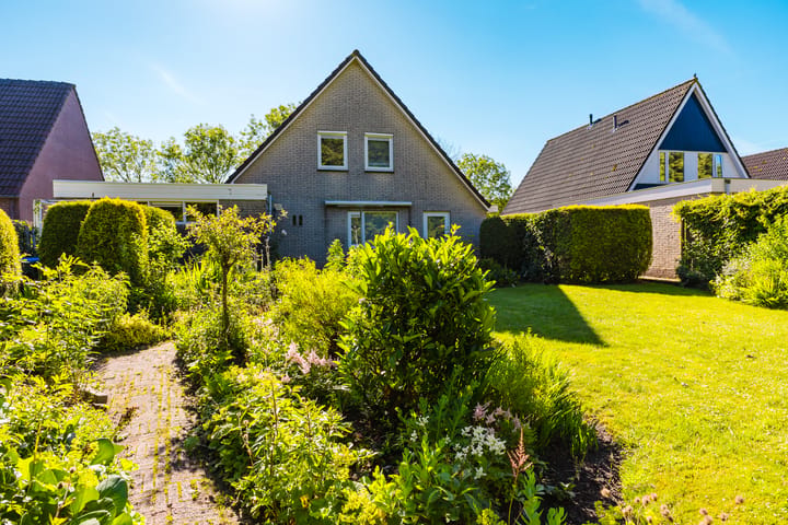 Vrijstaande woning te koop: Hein Voswei 14, Tijnje