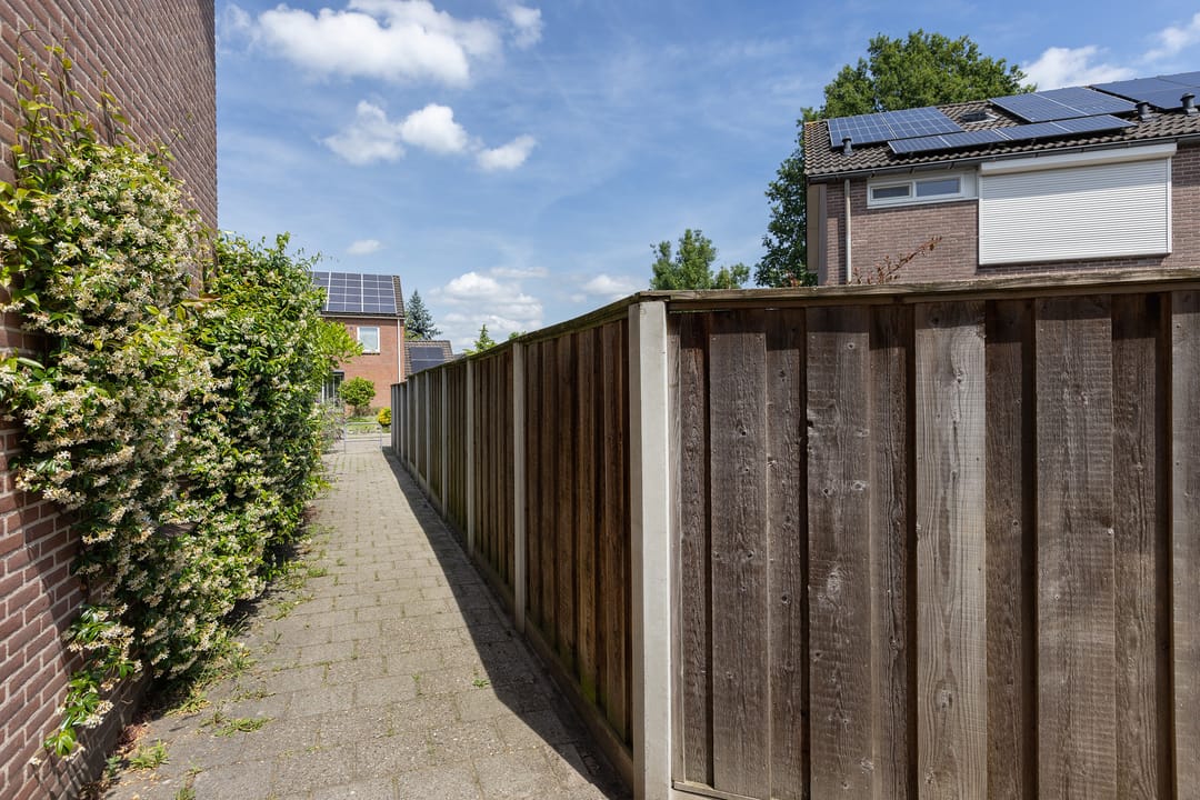 Photo 23 of Schaepmanstraat 52