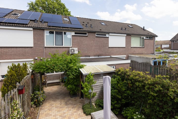 Photo 2 of Schaepmanstraat 52