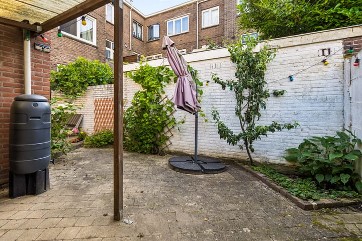 Photo 3 of Madioenstraat 6