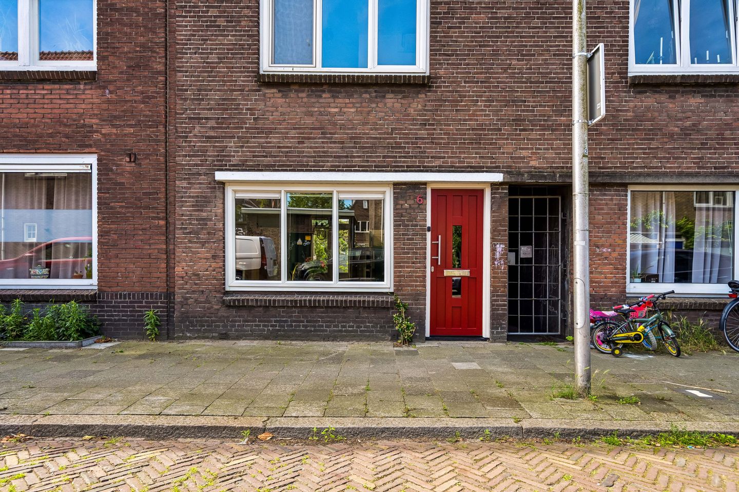 Photo 5 of Madioenstraat 6