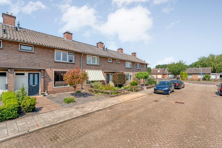 Foto 2 van Lijsterbesstraat 26