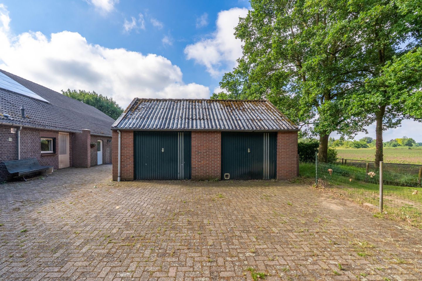 Foto 10 van Broekhuizerdijk 48