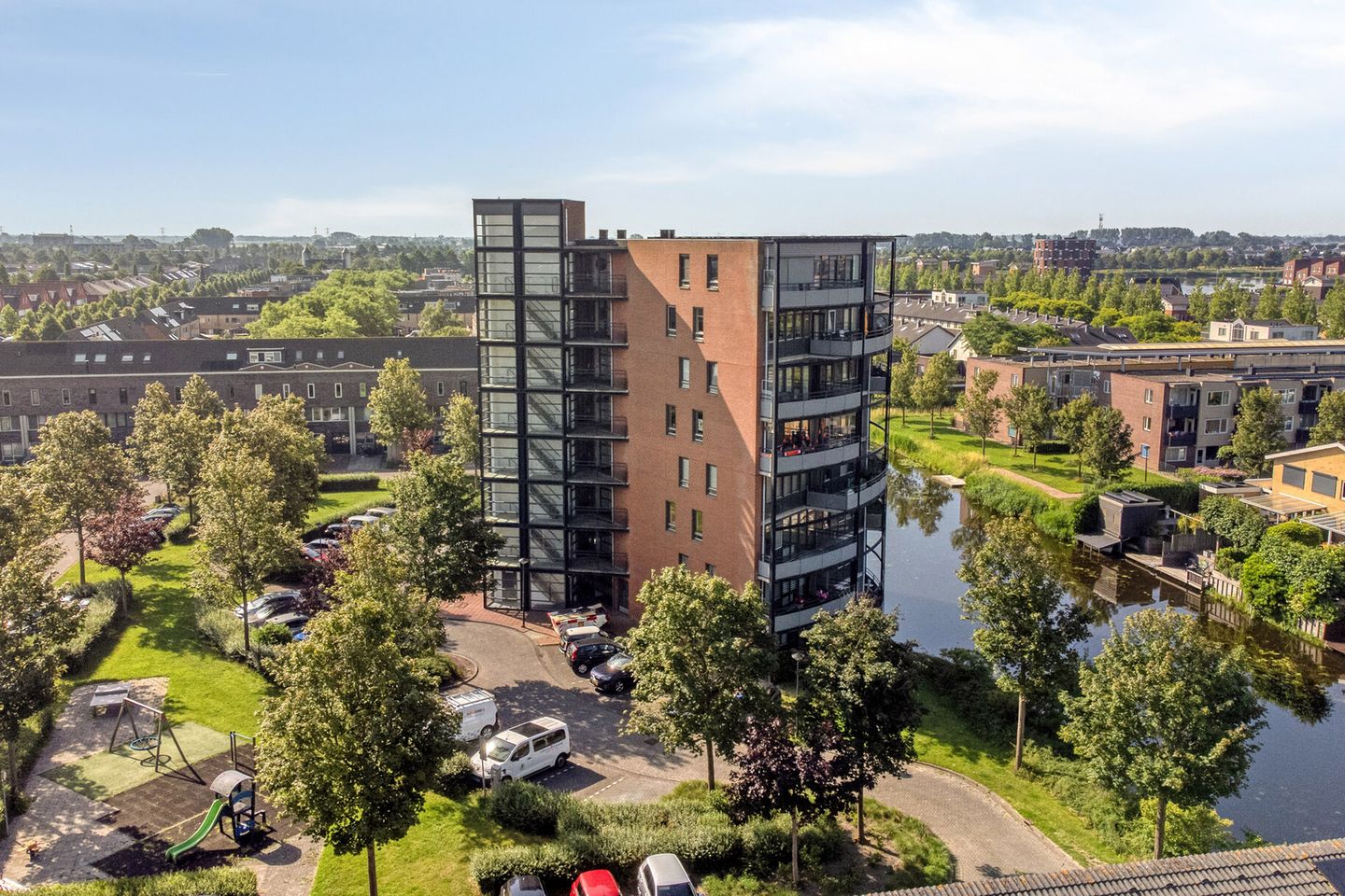 Foto 5 van Stella Agsteribbeland 43