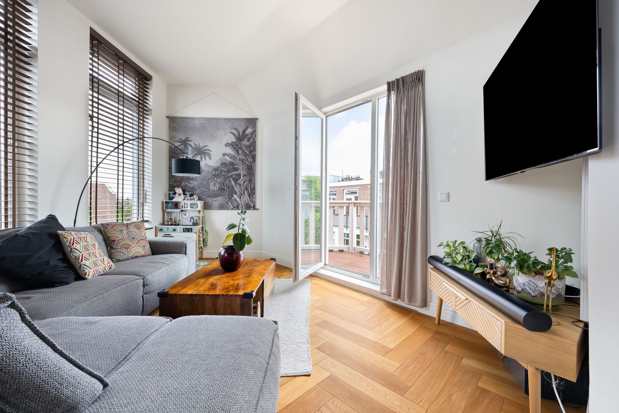 Photo 6 of Johannes Camphuijsstraat 274