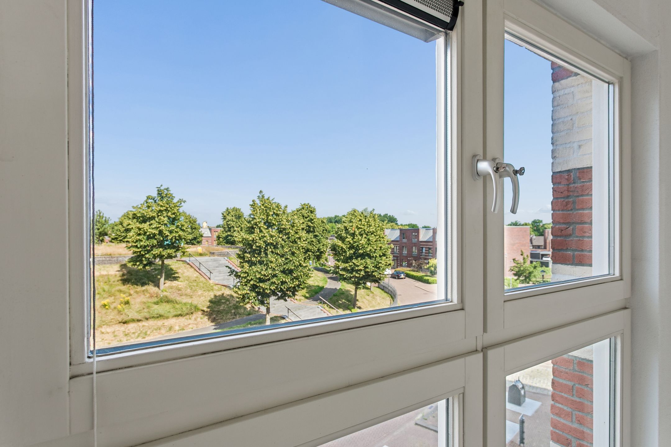 Photo 21 of Frontonstraat 53